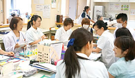 職場の様子