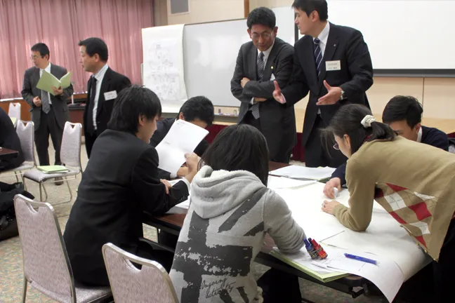 中堅幹部職員研修の様子